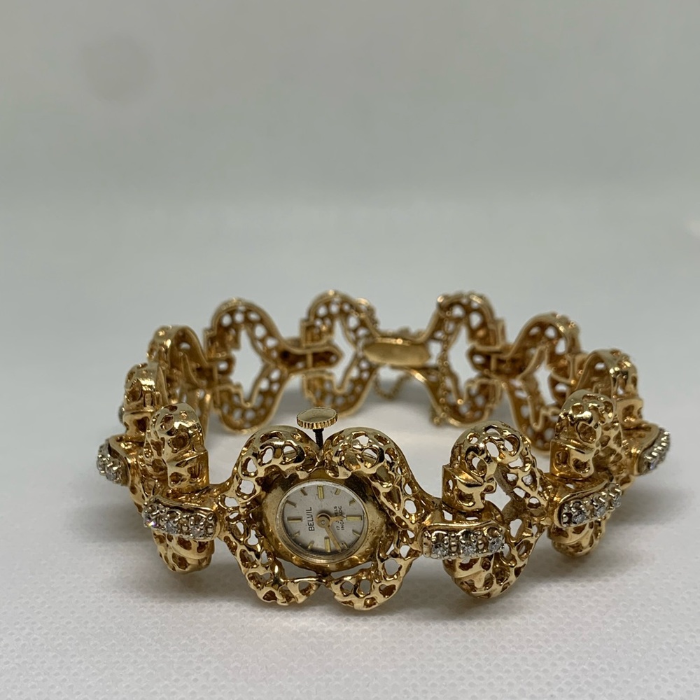 57 grams! Statement 14k Gold Diamond bracelet watch😍